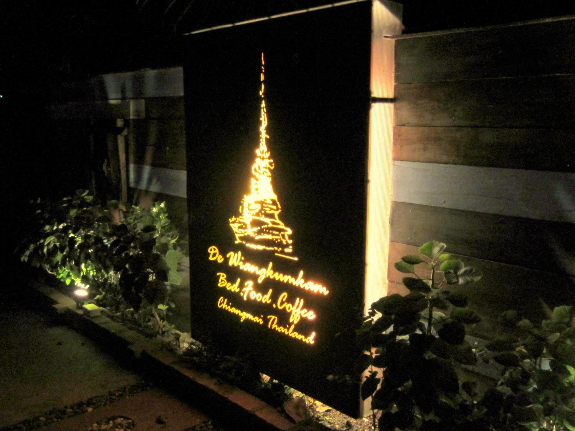 Khách sạn De Wiang Kum Kam 4*
